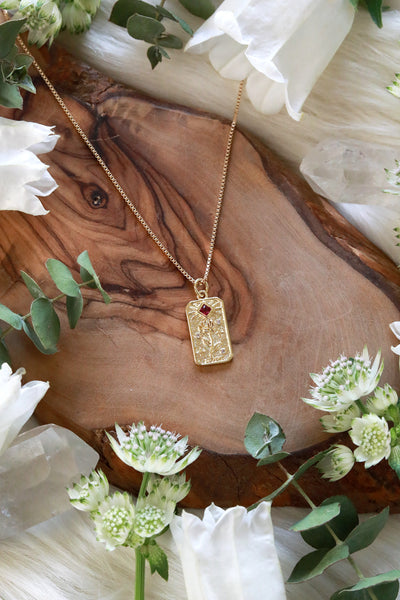 En Rose Gold Necklace