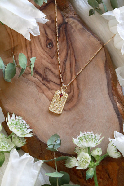 En Rose Gold Necklace